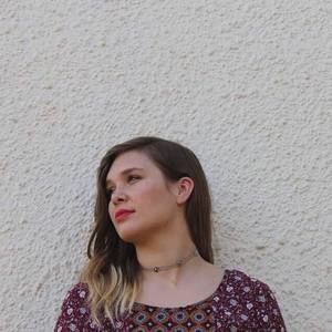 Meet your Posher, Lily